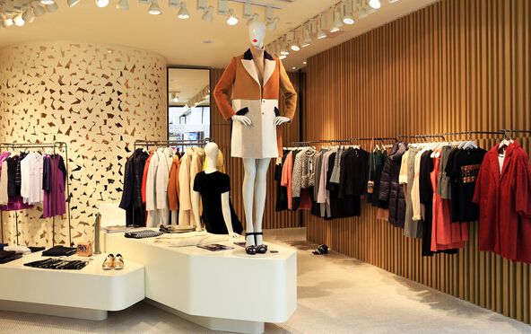 道外区服装店：潮流与个性的交织