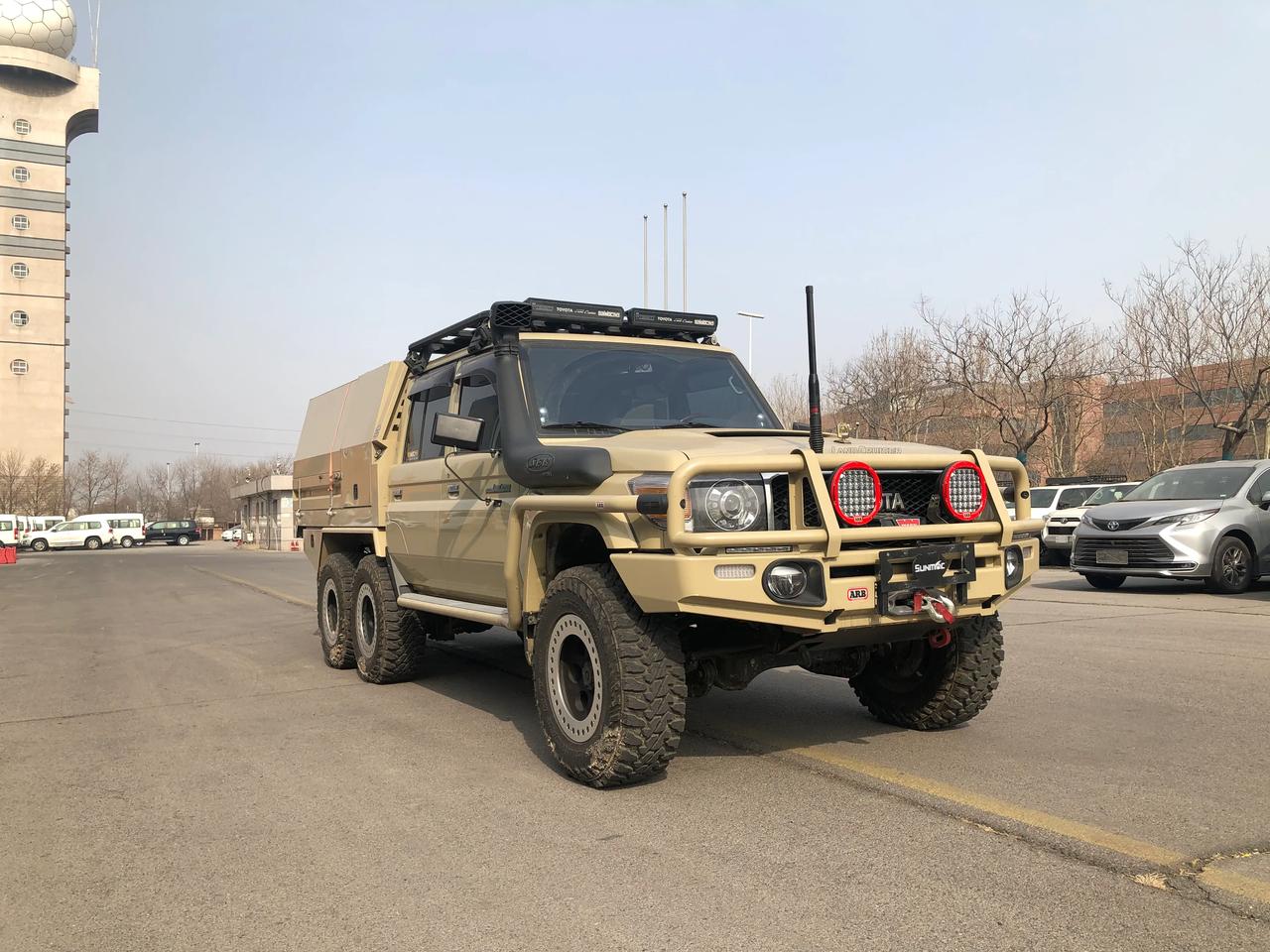 丰田lc79 柴油6x6 国内没几台,乘用车手续的没限行市区