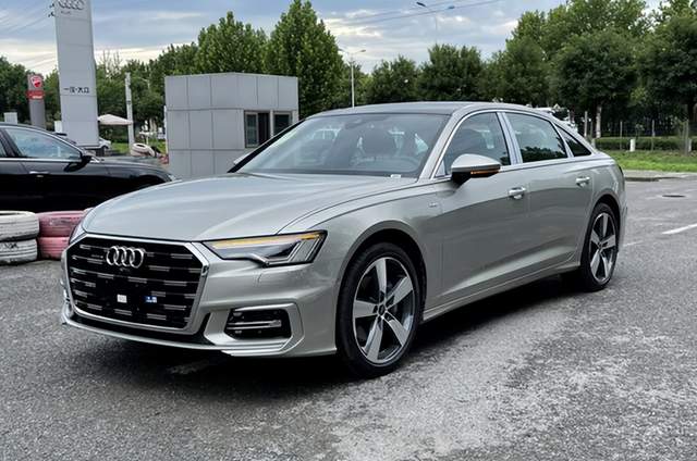 中期改款奥迪a6l将8月6日上市 两种外观