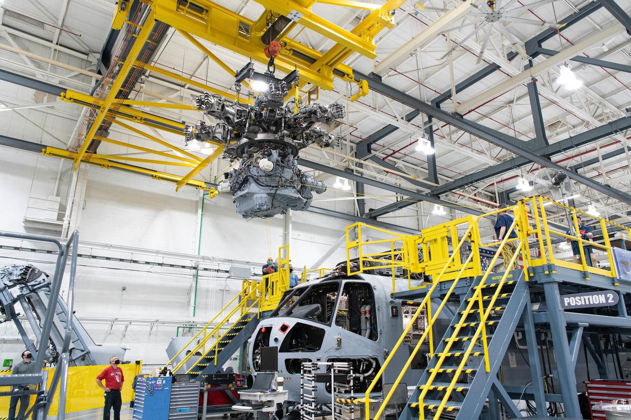 直升机的变速箱也就是所谓的主减速器,对于我国航空工业而言,目前类似