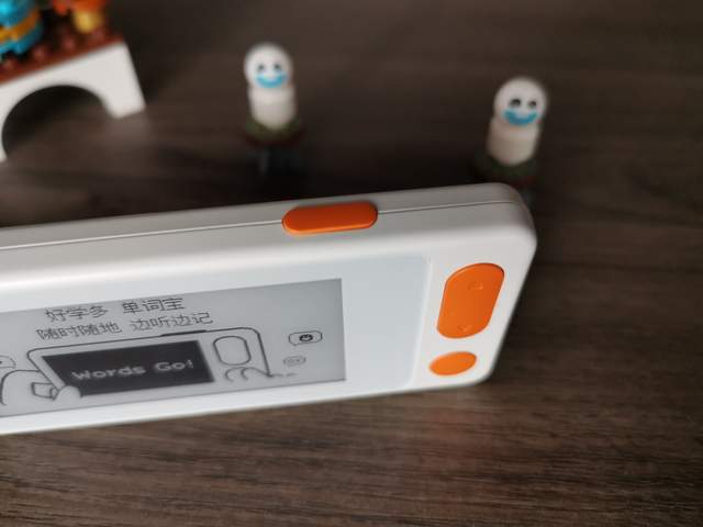 个小屏大还能说：好学多单词宝体验