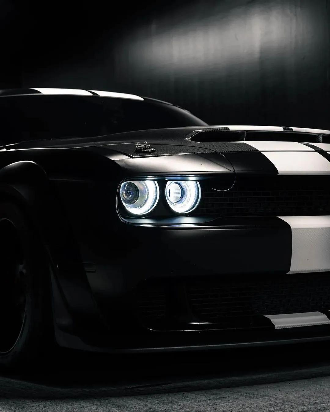 论肌肉车还得是道奇挑战者地狱猫