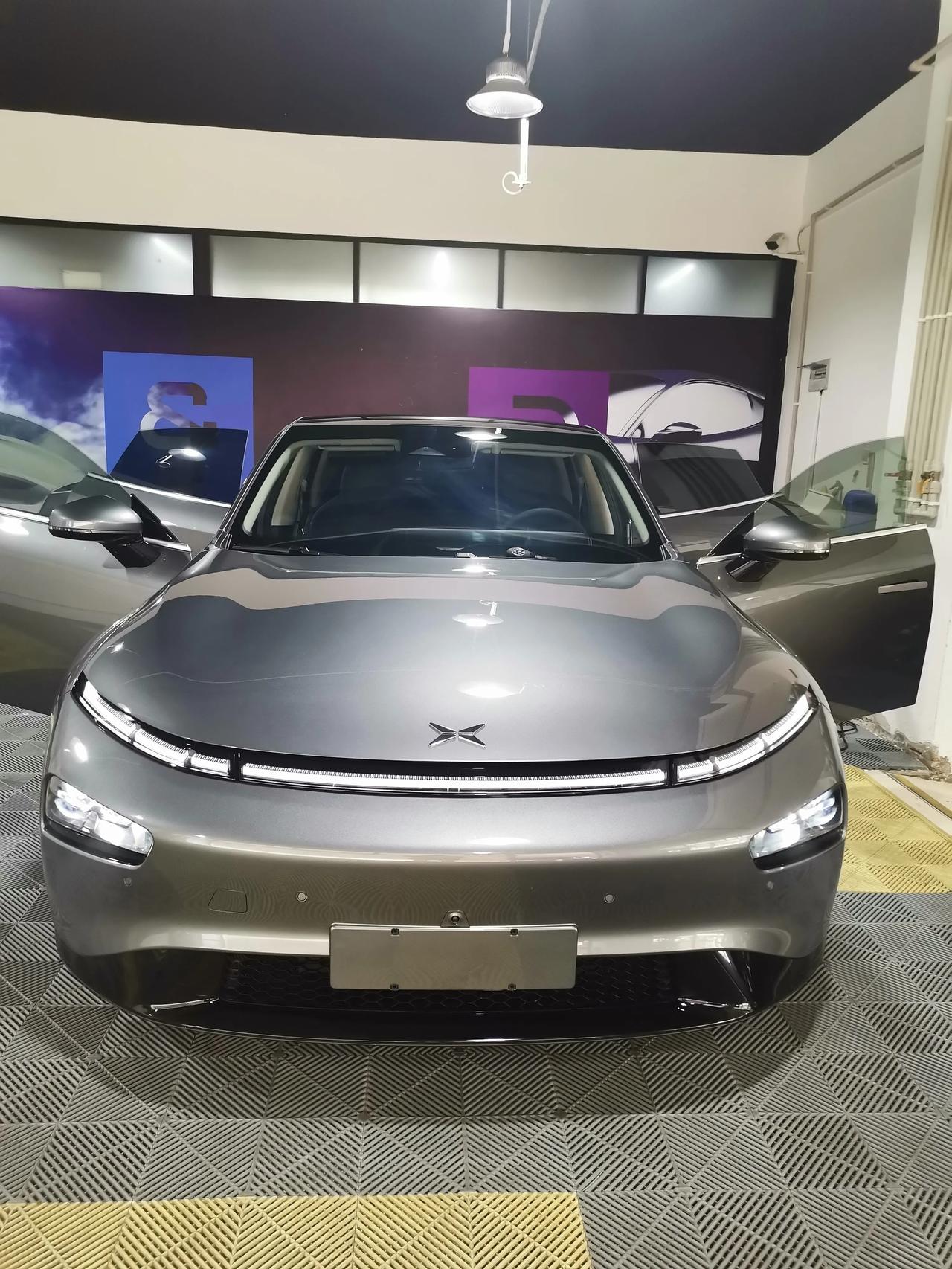 小鹏汽车小鹏汽车p7全景图