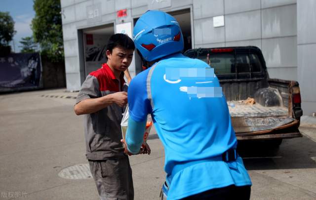 外卖骑手送餐撞伤人，美团/饿了么平台没有责任？法院：赔偿27万-群益观察 -北京群益律师事务所