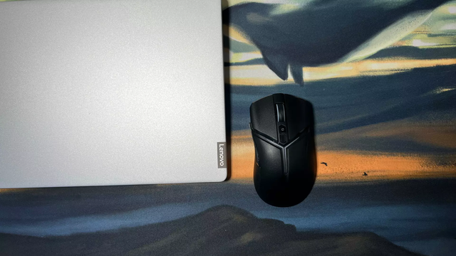 至强辅助——拯救者M7无线游戏鼠标