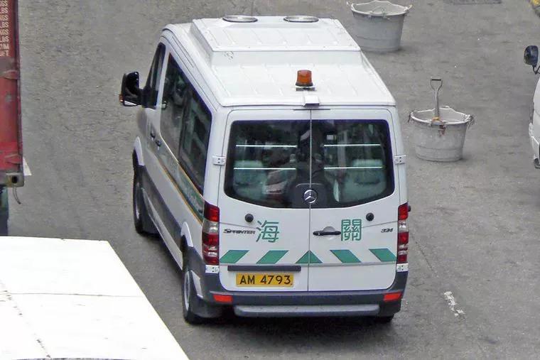 经典车欣赏~奔驰 凌特 sprinter custom 海关  香港警车01-20发布车模