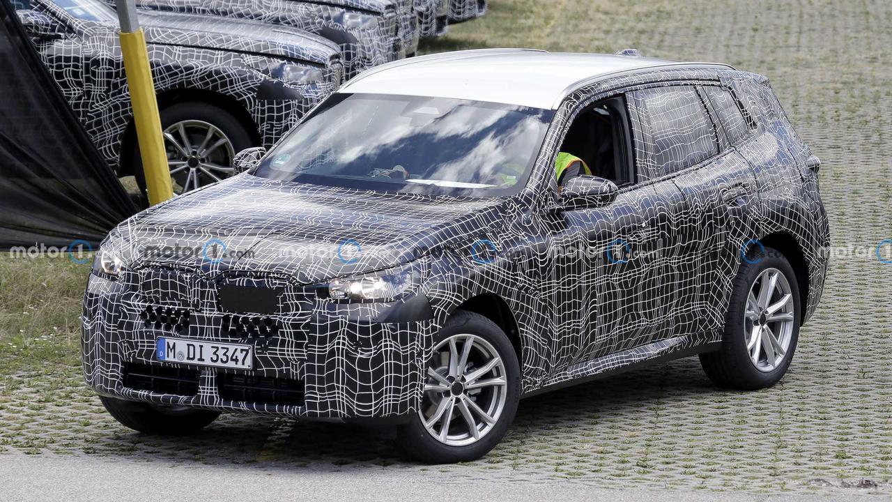 下一代宝马x3路试谍照曝光,宝马正在准备新一代 x3 suv