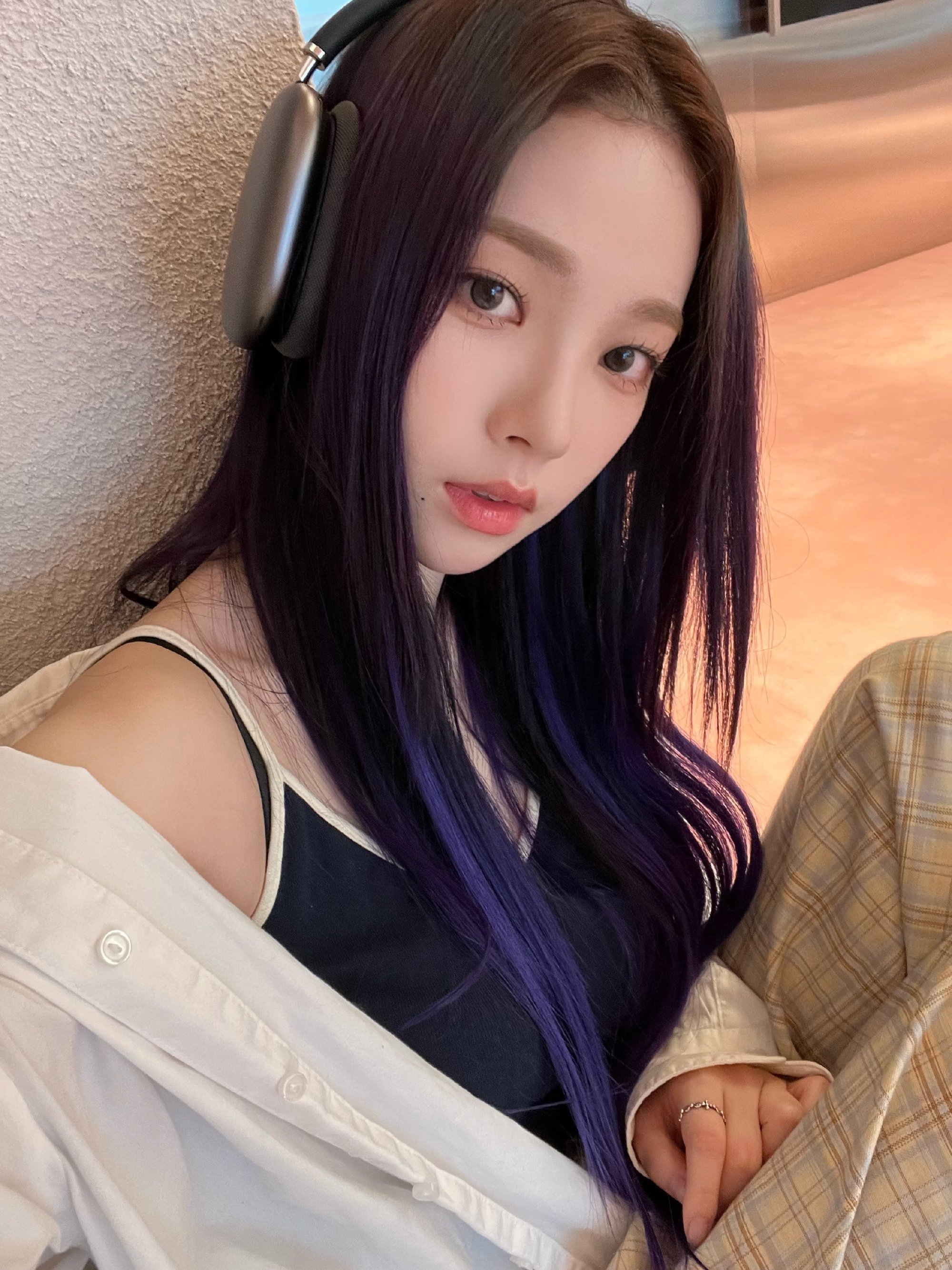 aespa成员柳智敏karina,展现了她精致的小脸和美貌 51韩团 – 韩国