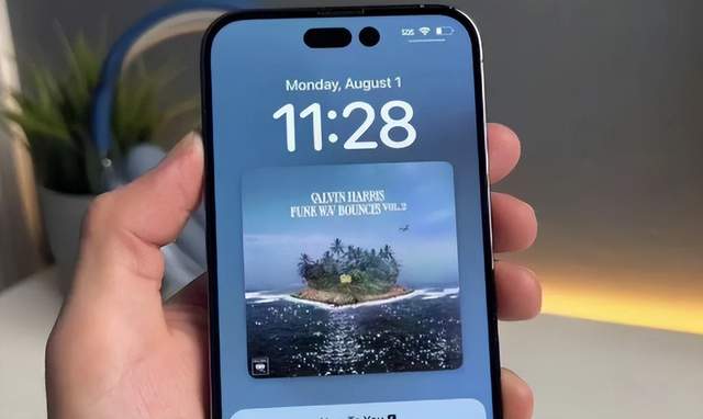 iPhone14 Plus可以磁吸式充电吗？iPhone14 Plus摄像头凸起会磨损吗