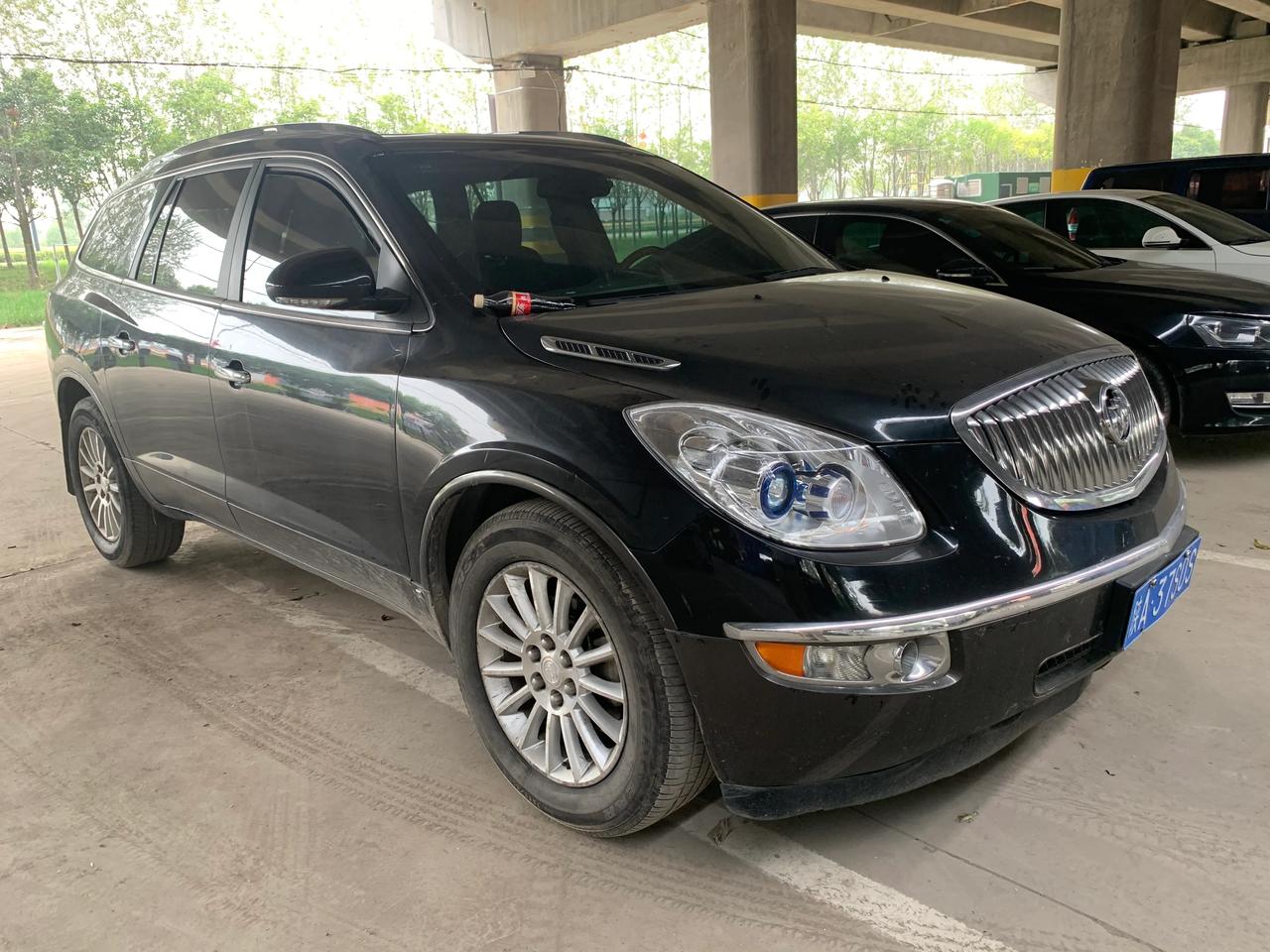 10年的这种大水牛当年60多万买的车况保养还是很好的现在值多少大家来