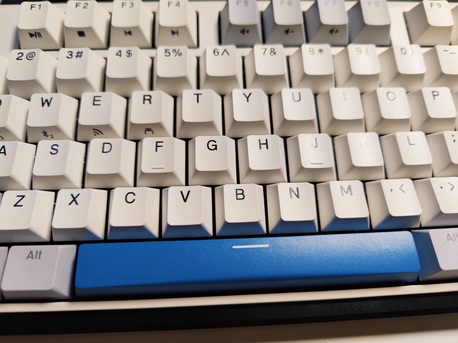 键来！全新外观设计，支持无线+三模，这款机械键盘体验超好