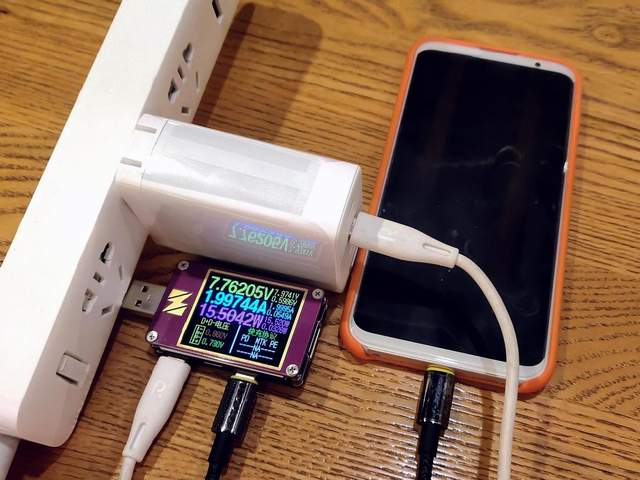 年终好物推荐：一个顶多个，ORICO 100W氮化镓充电器上手实测