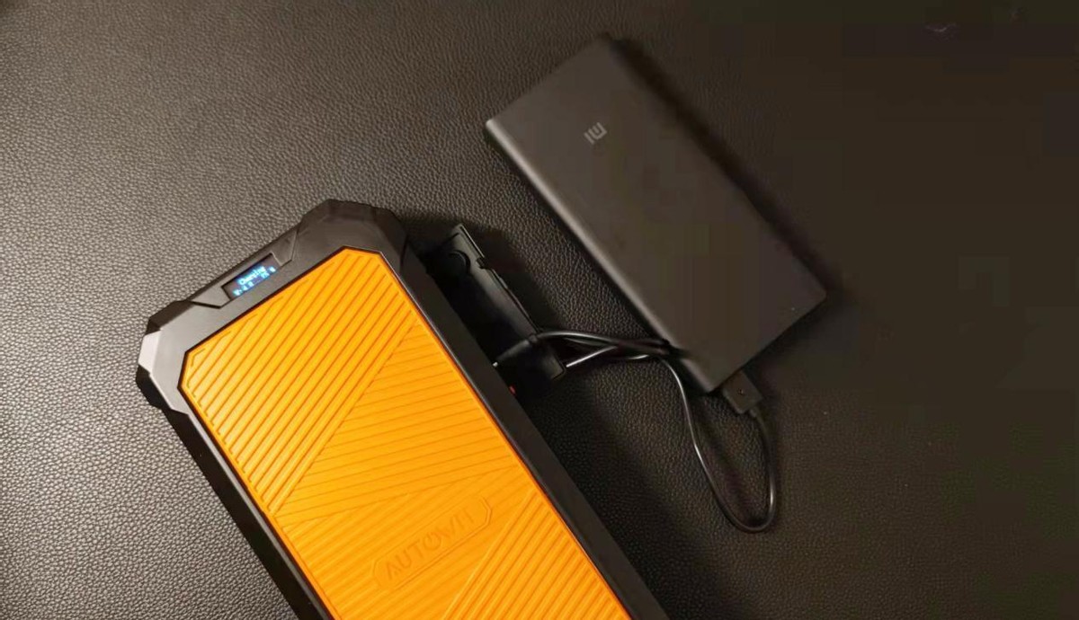 北方有车一族冬天必备的Autowit汽⻋应急电源