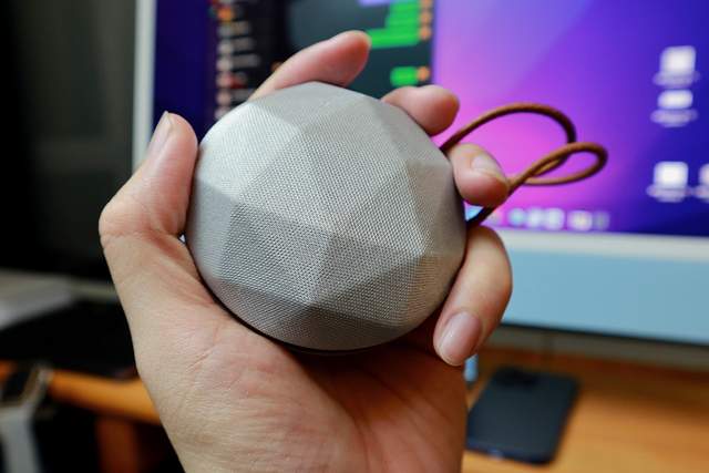 百元音箱小巧惊艳，iKKOLOT ITS01蓝牙音响评测