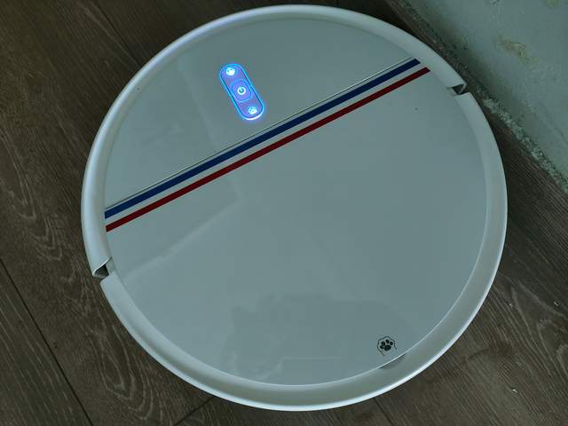 浦瑞克N8E扫地机器人，让你从此解放双手，无需动手打扫！