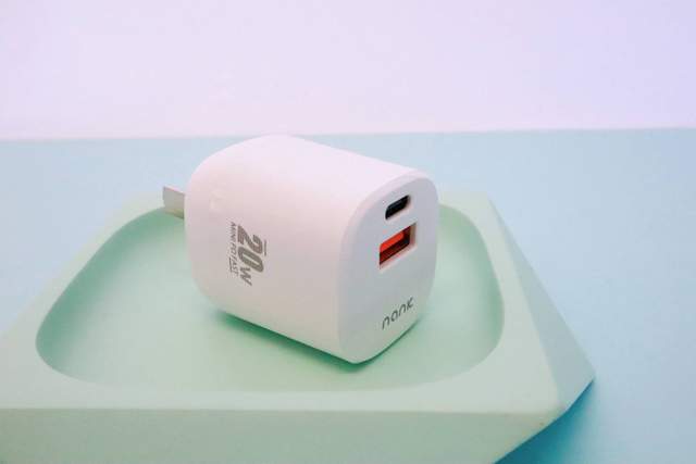 苹果取消充电头怎么办，最实惠的苹果充电头平替方案