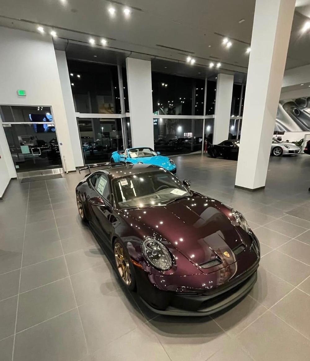 致命诱惑紫水晶保时捷911 gt3 这配色没有人会不心动