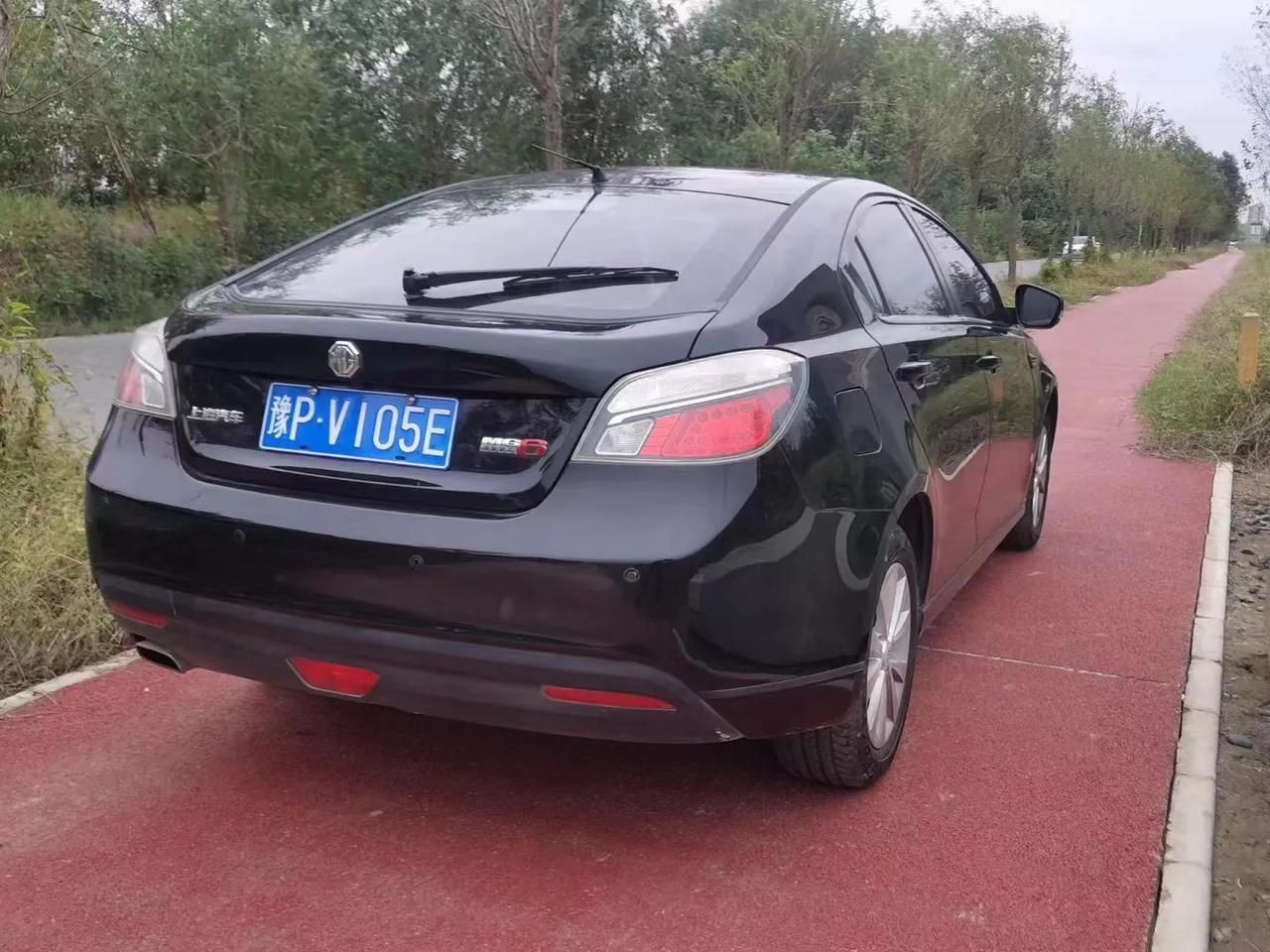 名爵612年自动大溜背二手车车