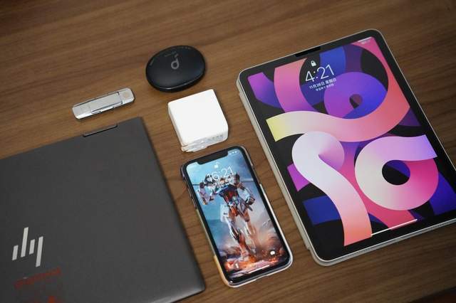 一个充电头就能解决我们所有快充需求 aigo 65W PD快充头上手体验