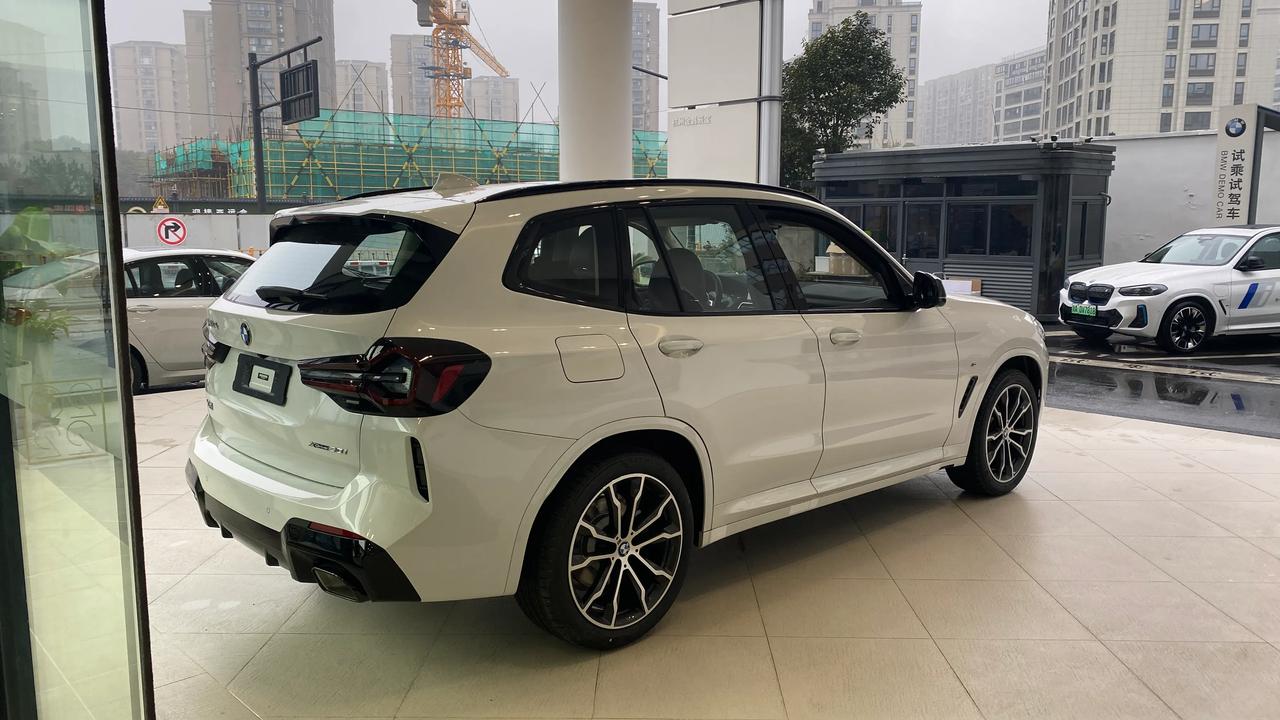 宝马x330i留学生购车免购置税还得了一块杭州牌照