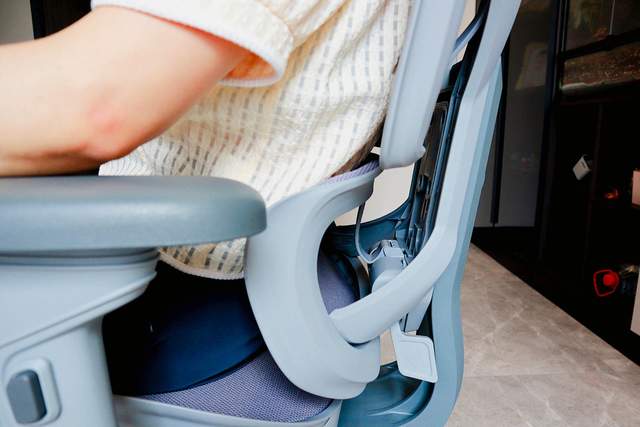 千元档坐感最舒适的工学椅，网易严选工程师系列人体工学椅体验