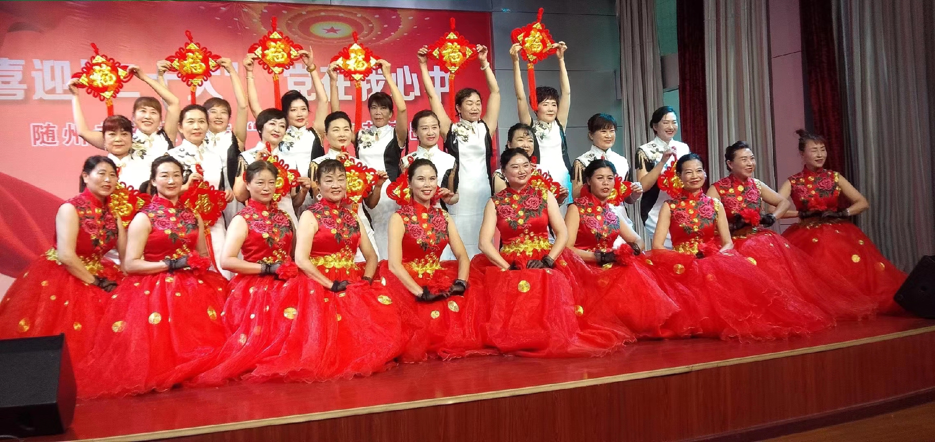 舞蹈艺术团：演绎生活最动人的乐章