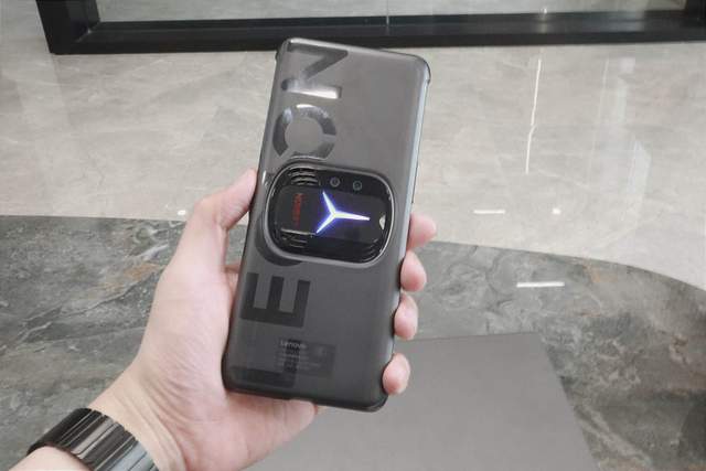 重度游戏患者首选：拯救者Y90电竞手机体验