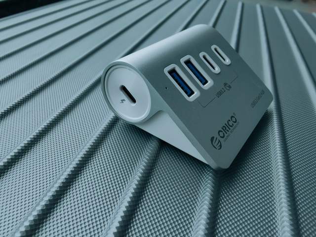 接口不够用奥睿科（ORICO）USB3.2分线器来帮你