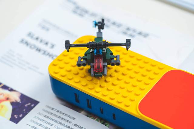 桌面充电器还能这样玩？IDMIX P65 PRO上手，积木模块好评