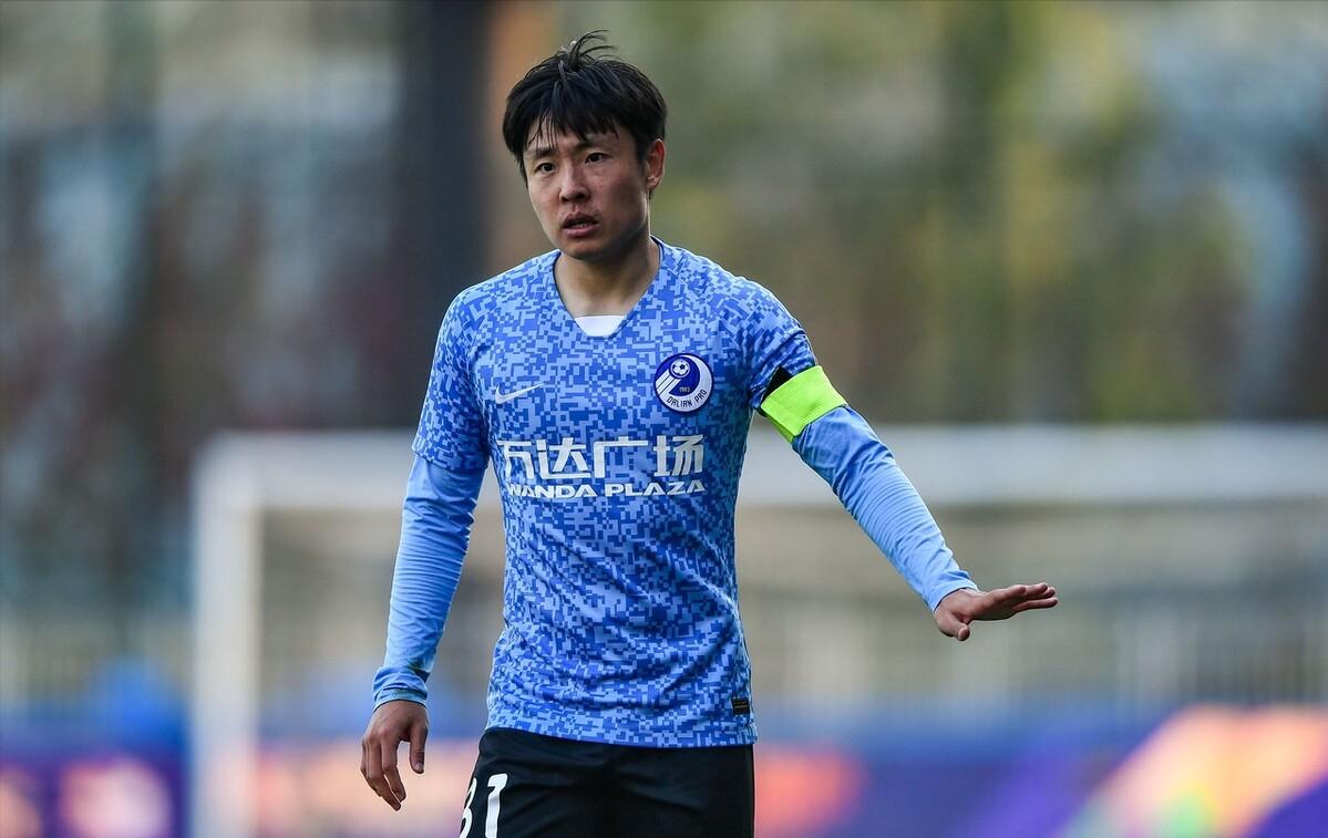 落叶归根大连人队球员郑龙或重返老东家