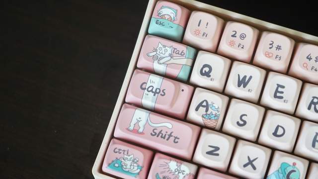 始于颜值，忠于体验！好看又好用非属洛斐小翘机械键盘莫属