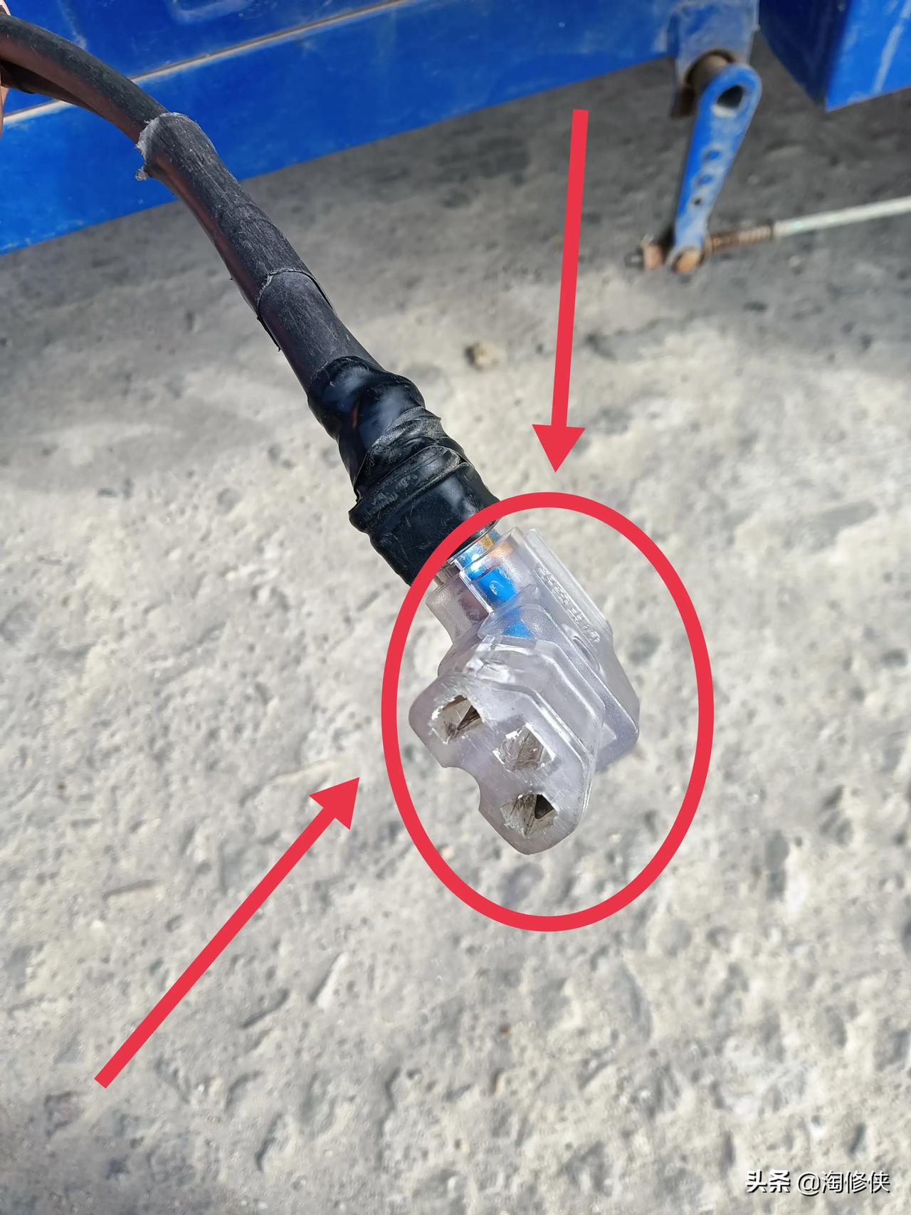 电瓶车插头线怎么区分正负极#这个一般来讲用肉眼无法辨别,除