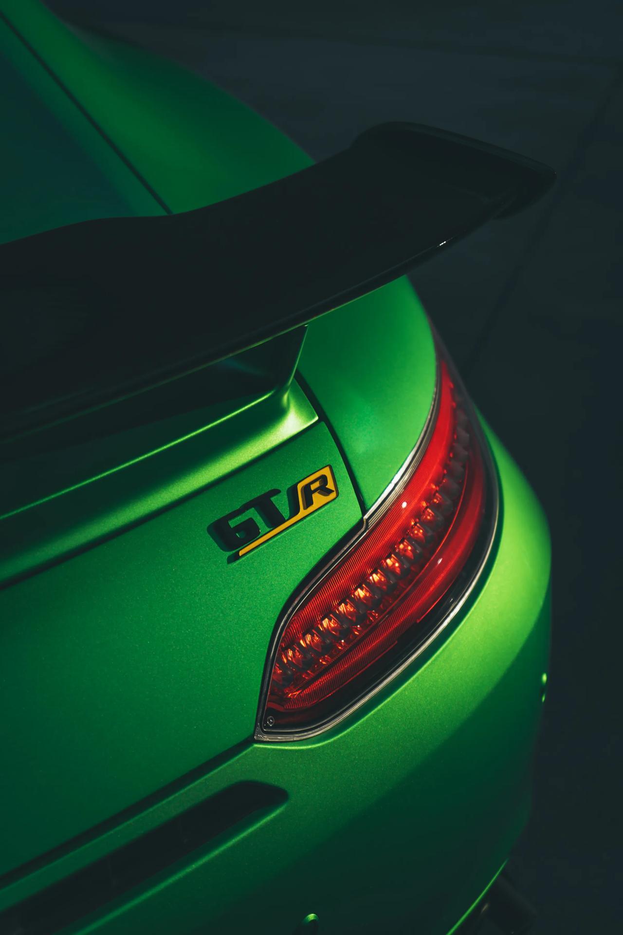 2 turbo s ,阿斯顿马丁vantage,奥迪r8 performance,迈凯轮540c