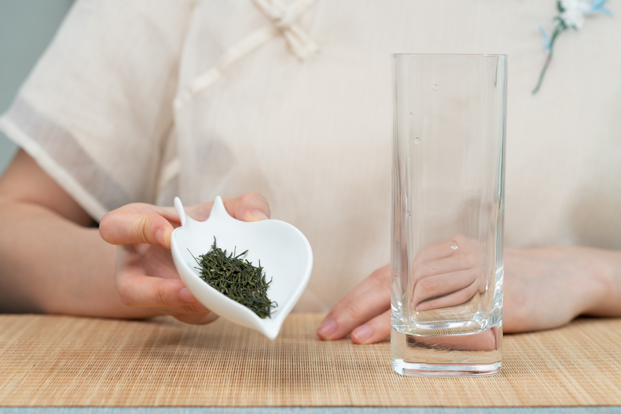 小喜年-泡茶入门必学的绿茶“三投法”，你会吗？