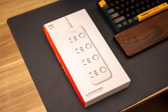 20多元的插排做工到底如何，aigo插线板AC0404拆解