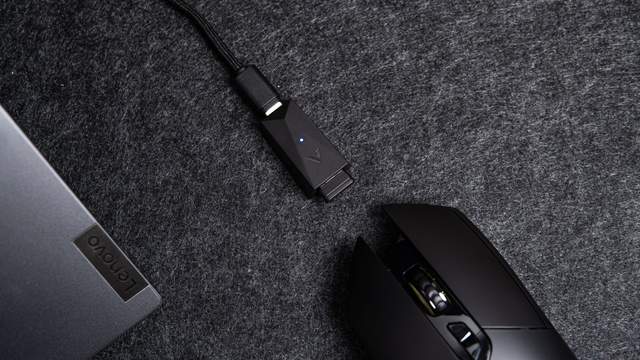 FPS游戏玩家新选择,能甩狙的雷柏V30W无线游戏鼠标