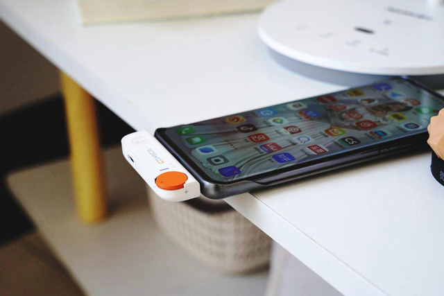 科唛Vimo S带来黑科技 专业麦克风手机即插即用 Vlog 拍摄更方便了