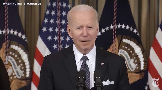 晚报|中国学生因军训被澳遣返 俄称不在乌使用核武