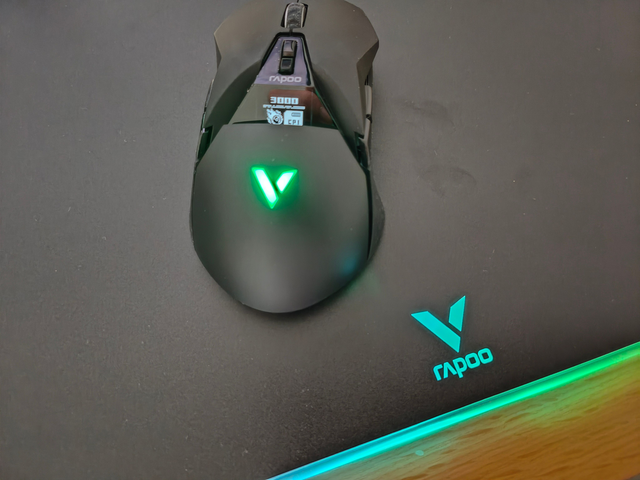 雷柏V500Pro-87机械键盘评测：既能无线连接也能有线连接