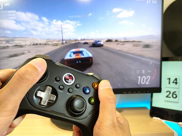 电竞级霍尔扳机 宏编程北通阿修罗2Pro游戏手柄多模版评测