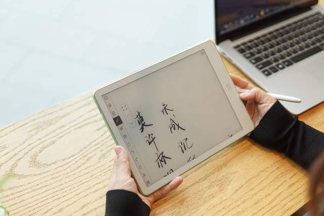 素皮后盖，幸运绿配色，这样的墨案W8你见过吗