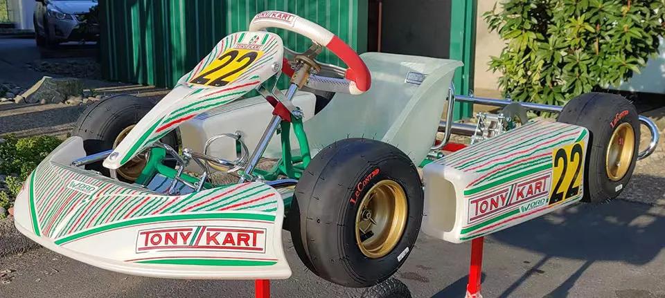 意大利tonykart生产的竞赛车架配合rotax max两