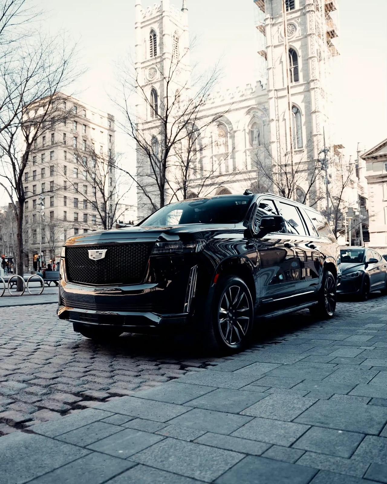 纯黑色巨无霸凯迪拉克凯雷德大车中的大哥大凯雷德
