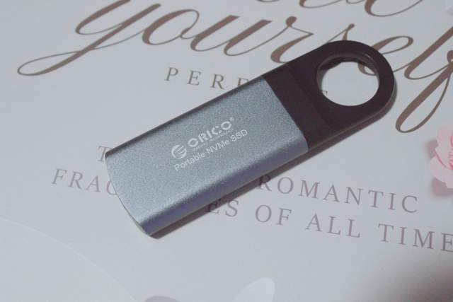便携存储新选择,从此和小U盘说拜拜——奥睿科迅龙GV100
