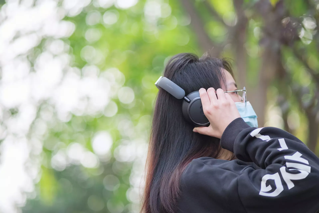 横扫亚马逊的国产耳机品牌，声阔Q45再搅局千元市场，表现如何？