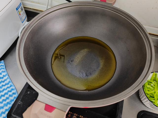 万万想不到，汪东城代言的龙纹鏊同款锅居然让我厨艺大涨！