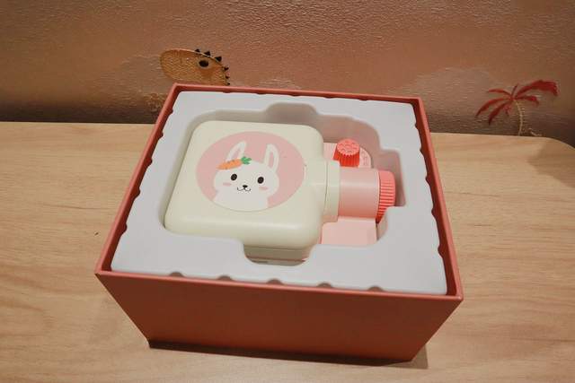 绘本新载体｜趣学伴绘本故事放映机体验