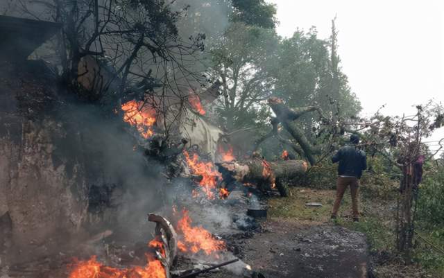 晚报|中方回应美拟封杀涉疆产品 印机失事经过披露