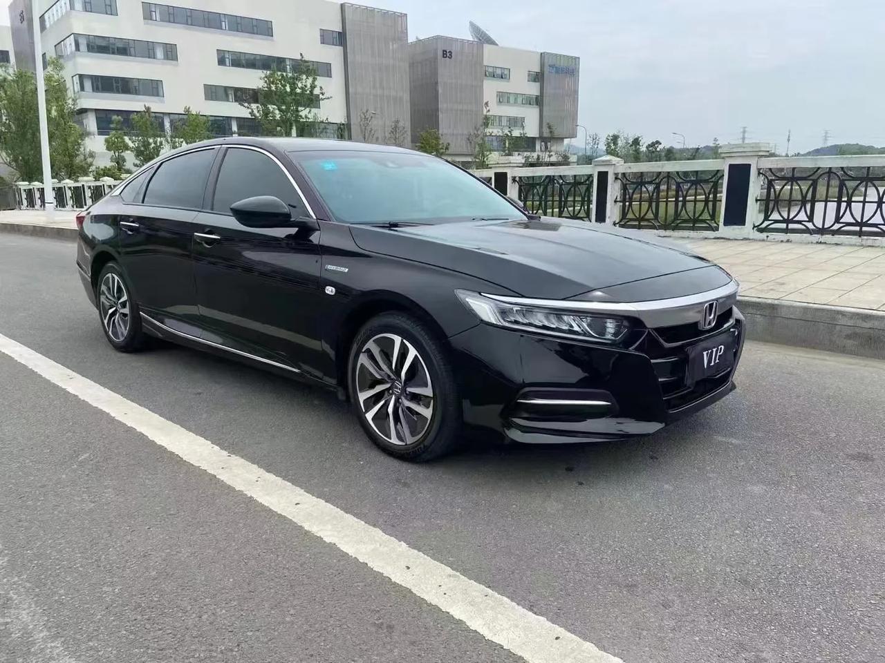 新到20年差一点点09极品十代雅阁混动版本车况已检测可放心购买朋友