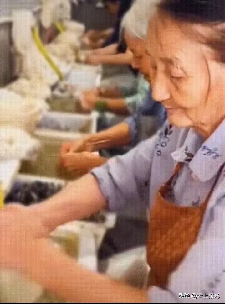 不赚钱又开心的工作